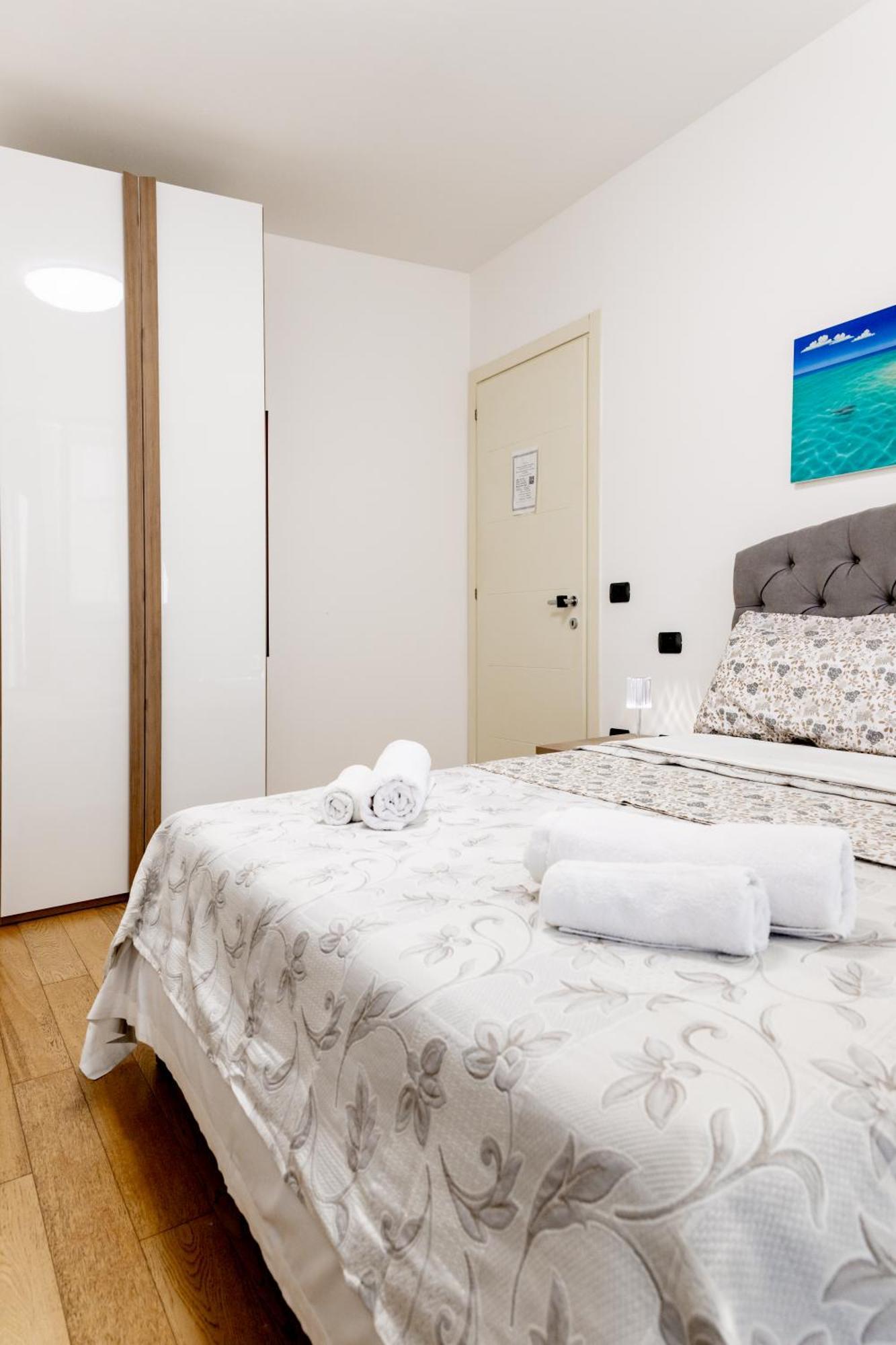 Ca'rosa Apartment